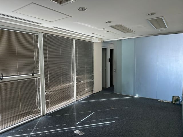 Sala com 210m², para alugar, no bairro Alphaville Centro Industrial e Empresarial/Alphaville. em Barueri