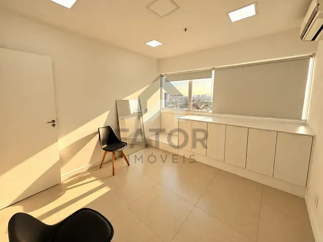 Sala com 27m², para alugar, no bairro Centro em Nova Iguaçu