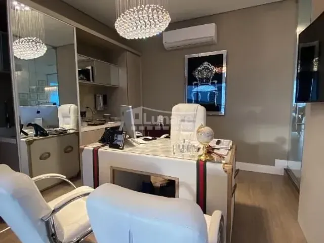 Sala à venda, no bairro Chácara Olaria em Mogi das Cruzes