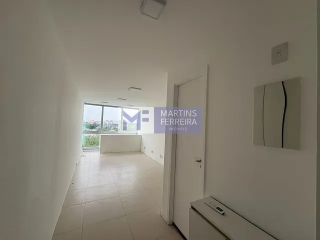 Sala com 25m², para alugar, no bairro Recreio dos Bandeirantes em Rio de Janeiro
