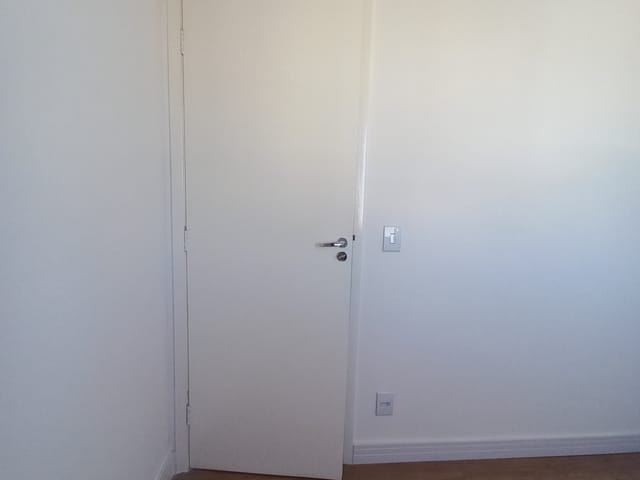 Sala 3 quartos e 2 banheiros, à venda, no bairro Parque Senhor do Bonfim em Taubaté