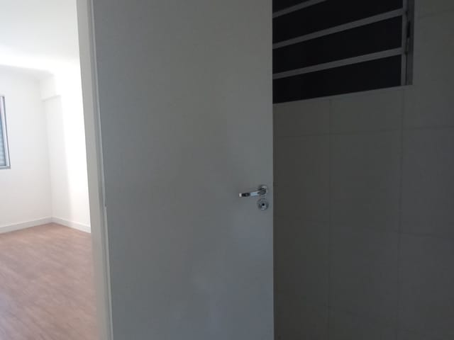 Sala 3 quartos e 2 banheiros, à venda, no bairro Parque Senhor do Bonfim em Taubaté