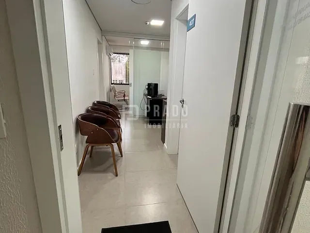 Sala à venda, no bairro Centro em Pelotas