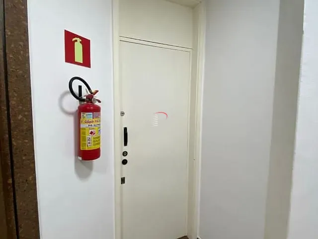 Sala com 171m², à venda, no bairro Centro em Londrina
