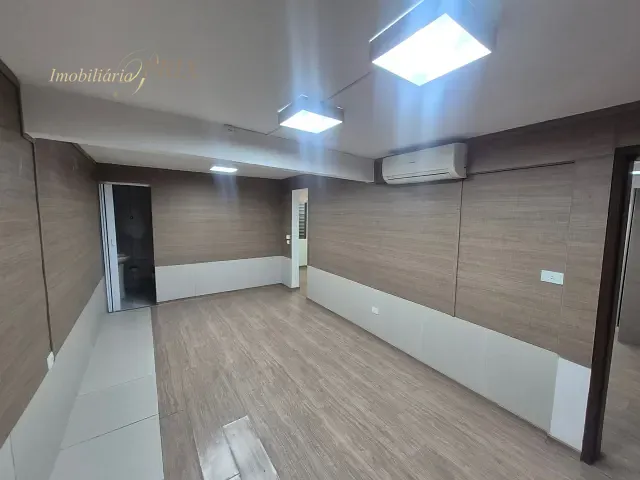 Sala com 167m², para alugar, no bairro Centro Cívico em Curitiba