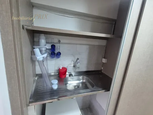 Sala com 167m², para alugar, no bairro Centro Cívico em Curitiba