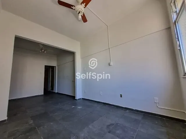 Sala com 29m², para alugar, no bairro Centro em Niterói