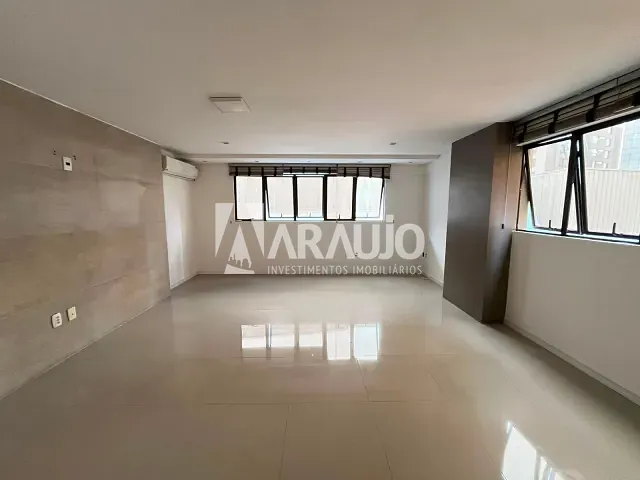 Sala com 60m², à venda, no bairro Centro em Itajaí