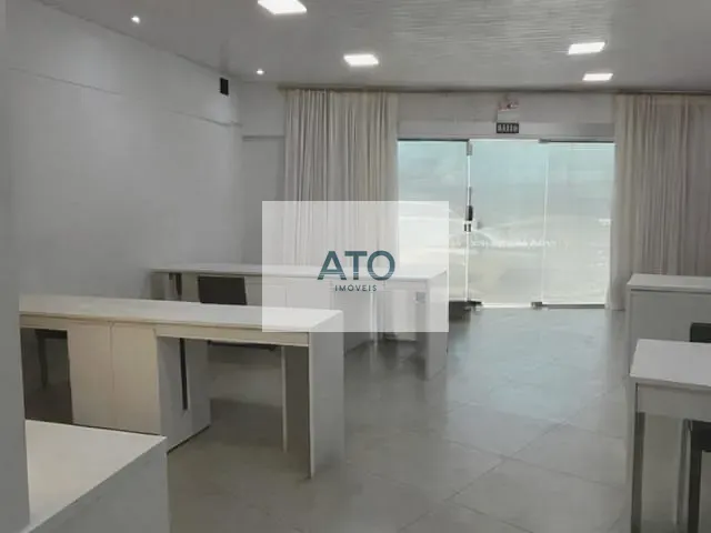 Sala para alugar, no bairro Centro em Tijucas