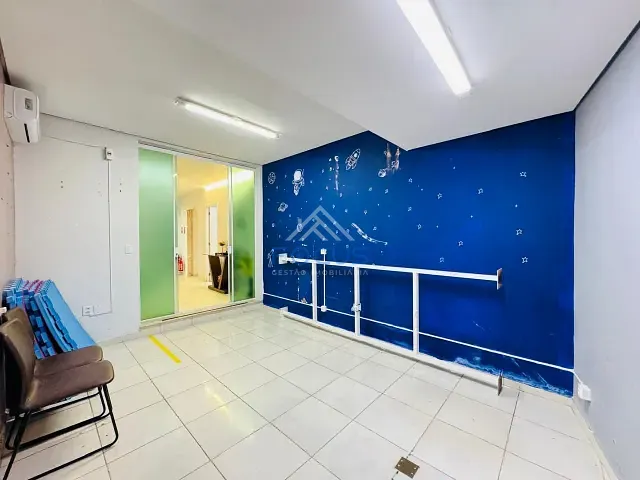 Sala com 32m², para alugar, no bairro Chácara Urbana em Jundiaí