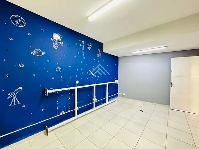 Sala com 32m², para alugar, no bairro Chácara Urbana em Jundiaí
