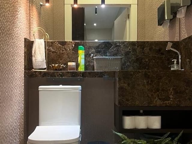 Sala com 104m², à venda, no bairro Meia Praia em Itapema