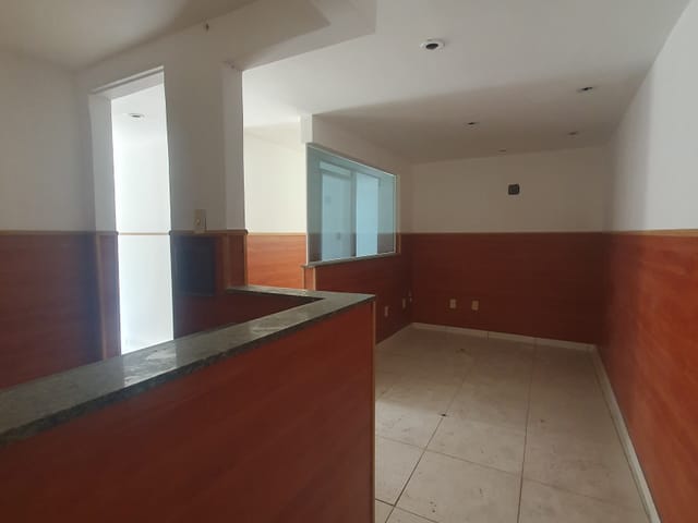 Sala para alugar, no bairro Campo Grande em Rio de Janeiro