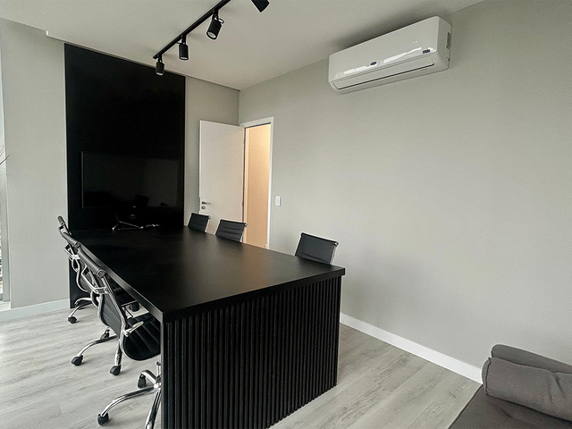 Foto do Sala - Sala Comercial Mobiliada e Decorada para Locação, no Evolution Corporate | Sellen