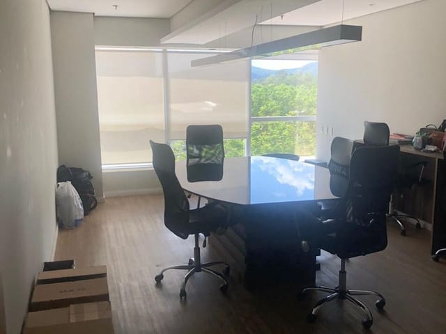 Sala com 380m², à venda, no bairro Green Valley Alphaville em Barueri