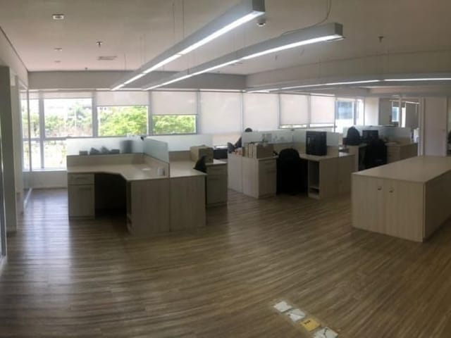 Sala com 380m², à venda, no bairro Green Valley Alphaville em Barueri