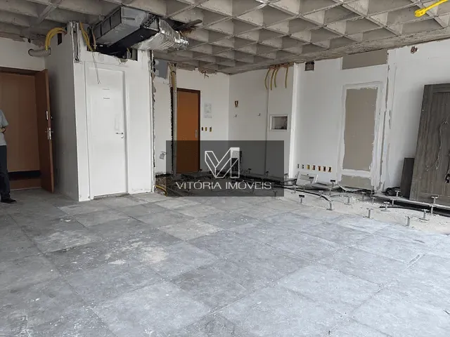 Sala para alugar, no bairro Enseada do Suá em Vitória