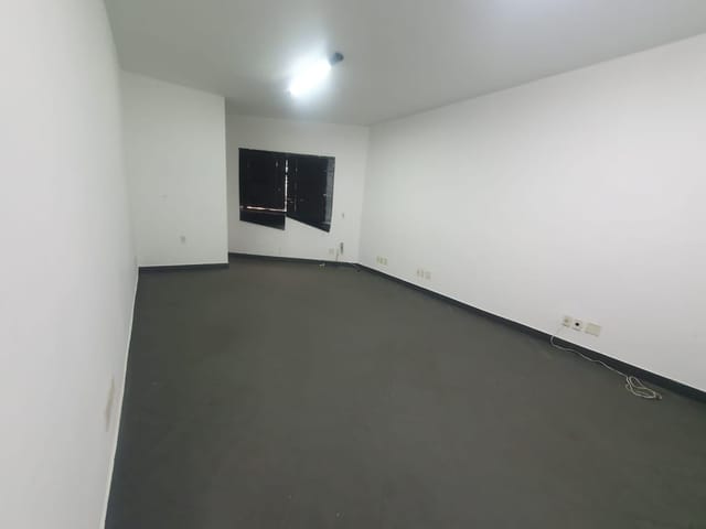 Foto do Sala - 🏬 Sua Oportunidade de Negócio! Sala Comercial 30m² com Banheiro Privativo e Localização Estratégica! à 900m da Estação Belém | Organização Imobiliária Açores