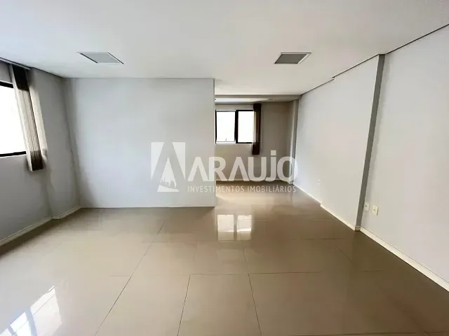 Sala com 60m², à venda, no bairro Centro em Itajaí