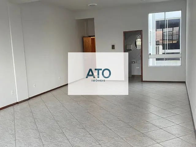 Sala com 50m², para alugar, no bairro Centro em Tijucas