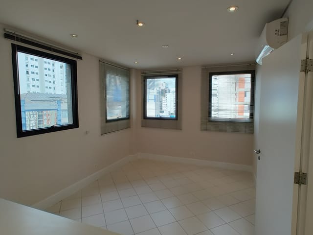 Sala para alugar, no bairro Paraíso em São Paulo