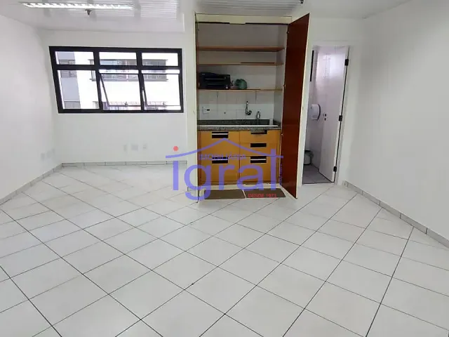 Sala à venda, no bairro Vila Guarani (Z Sul) em São Paulo