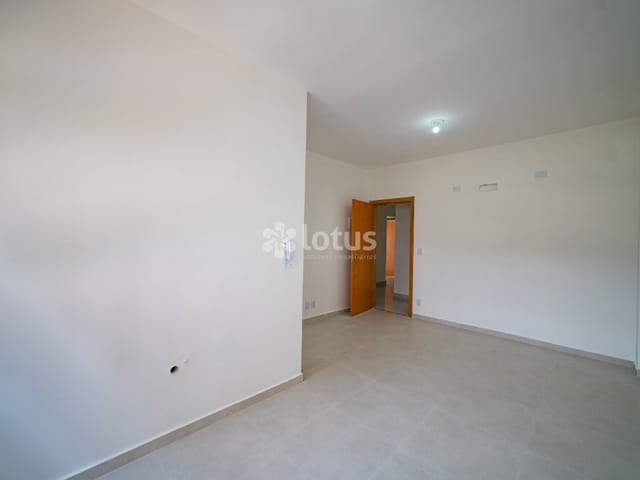 Sala com 27m², para alugar, no bairro Portal dos Ipês II em Cajamar