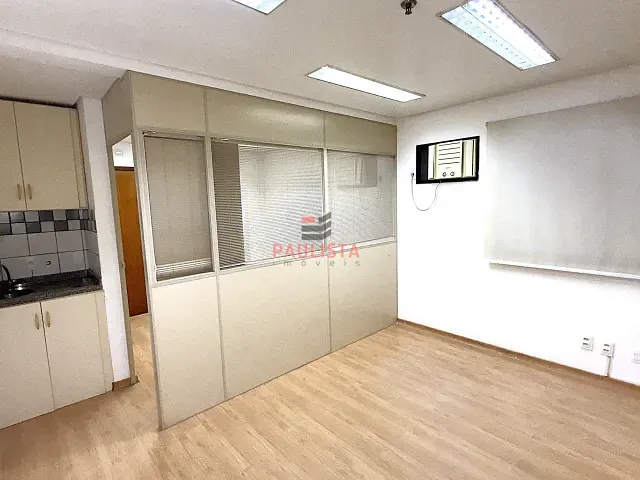 Sala à venda ou para alugar, no bairro Mirandópolis em São Paulo