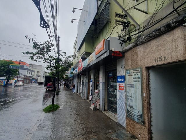 Sala para alugar, no bairro Campo Grande em Rio de Janeiro