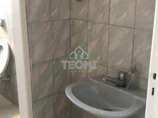 Sala com 30m², para alugar, no bairro Jardim Independência em Taubaté
