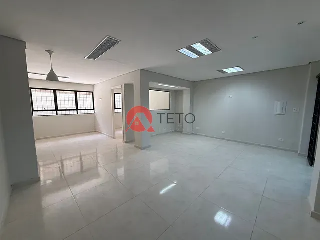 Sala para alugar, no bairro Zona 01 em Maringá