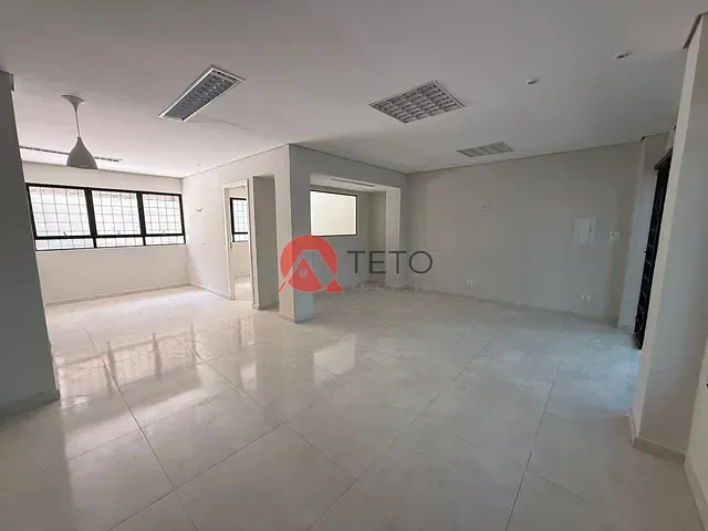 Sala para alugar, no bairro Zona 01 em Maringá