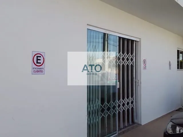 Sala com 27m², para alugar, no bairro Centro em Tijucas