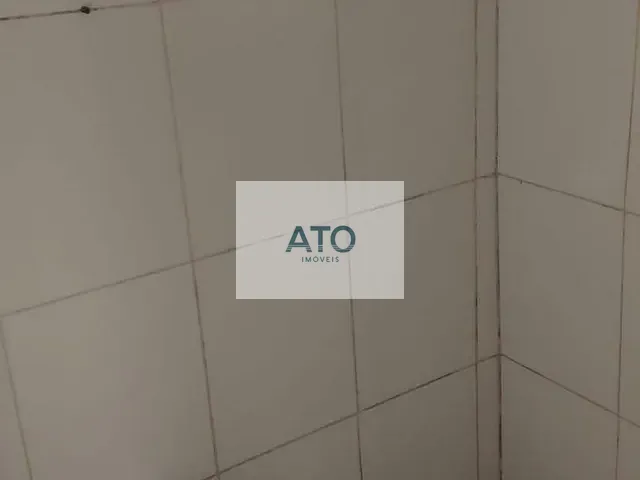 Sala com 27m², para alugar, no bairro Centro em Tijucas