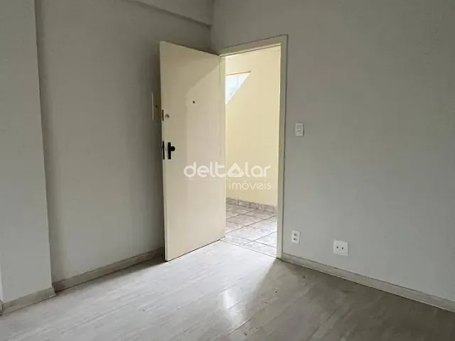 Sala com 28m², para alugar, no bairro Ouro Preto em Belo Horizonte