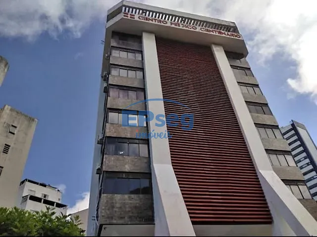 Sala para alugar, no bairro Graça em Salvador