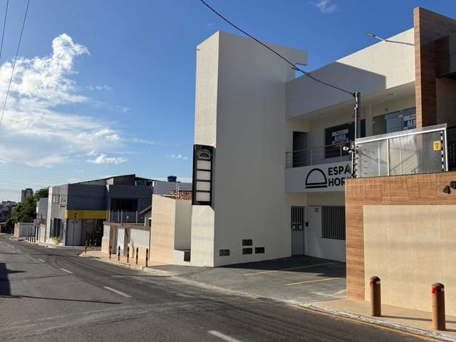 Sala para alugar, no bairro Luzia em Aracaju