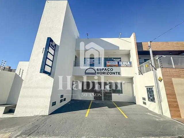 Sala para alugar, no bairro Luzia em Aracaju