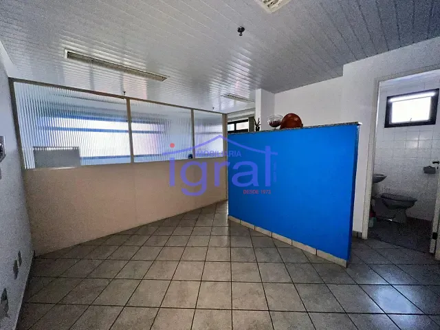 Sala à venda ou para alugar, no bairro Vila Guarani (Z Sul) em São Paulo