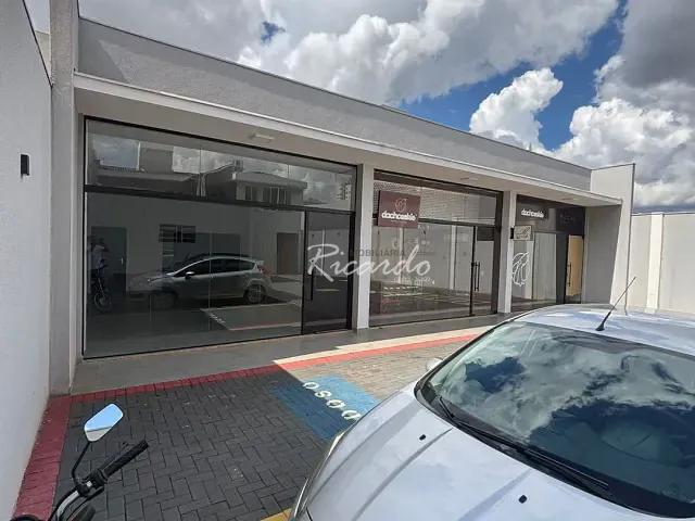 Sala para alugar, no bairro Centro em Arapongas