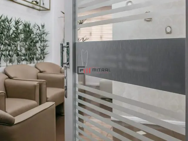 Sala com 65m², à venda, no bairro Centro em Londrina