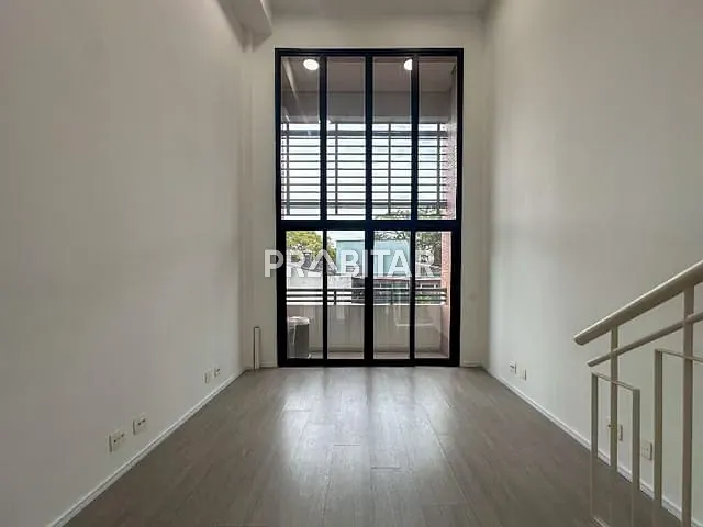 Sala à venda ou para alugar, no bairro Alto da Lapa em São Paulo