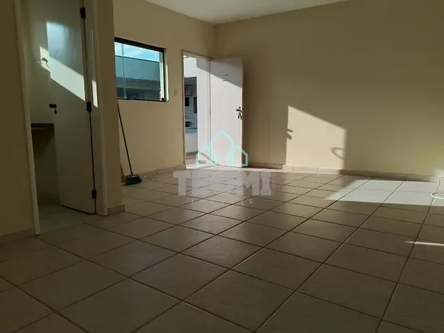 Sala com 33m², à venda ou para alugar, no bairro Centro em Taubaté