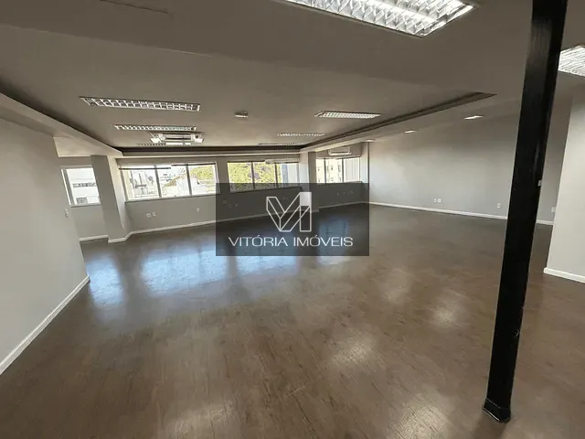 Sala para alugar, no bairro Praia do Canto em Vitória