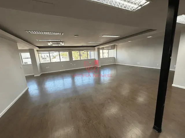 Sala para alugar, no bairro Praia do Canto em Vitória
