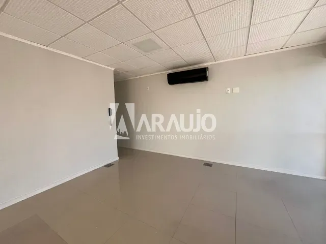 Sala à venda, no bairro Centro em Itajaí