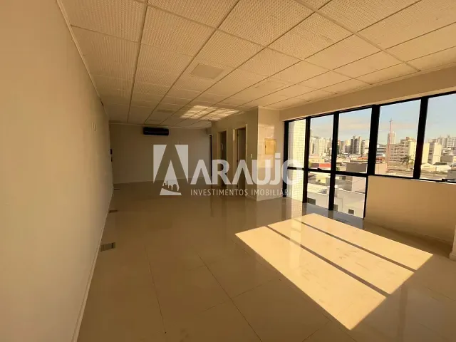 Sala à venda, no bairro Centro em Itajaí