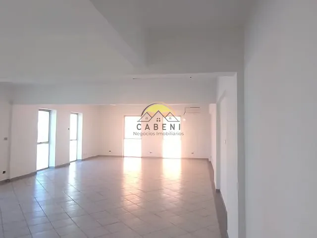 Sala com 85m², para alugar, no bairro Vila Romana em São Paulo