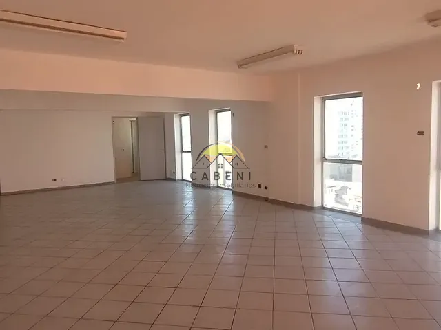 Sala com 85m², para alugar, no bairro Vila Romana em São Paulo