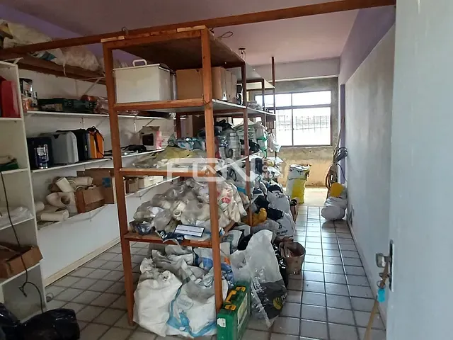 Sala à venda ou para alugar, no bairro Praia do Flamengo em Salvador